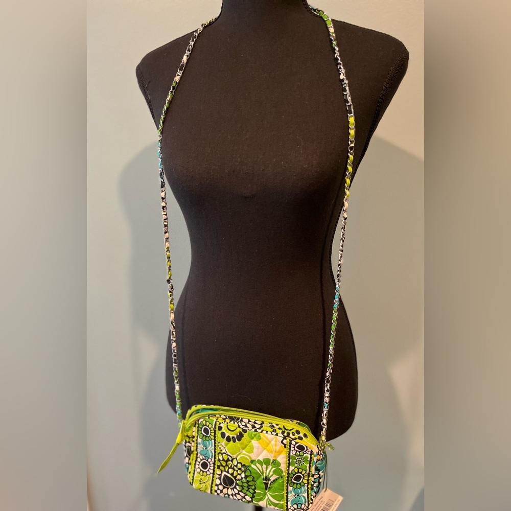 NWT VERA BRADLEY MINI CHAIN BAG